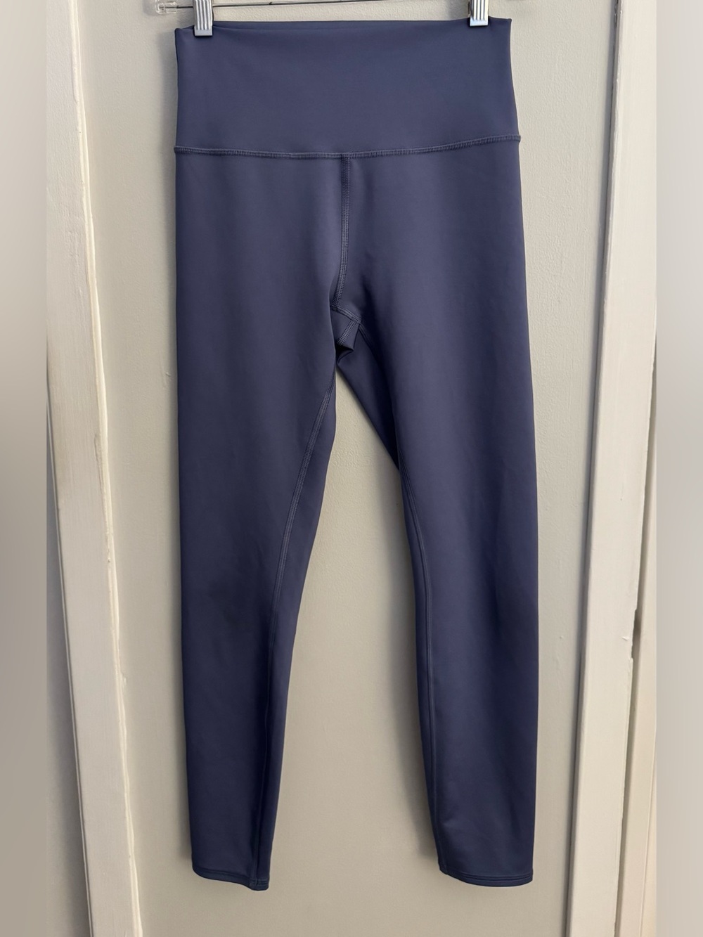Alo Yoga 7/8 High-Waist Airlift Leggings Lavender Purple Size M
